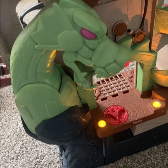 Fisher Price Imaginext Dragon World Castle Fortress 24” Playset 2008 Mattel - Picture 5 of 12